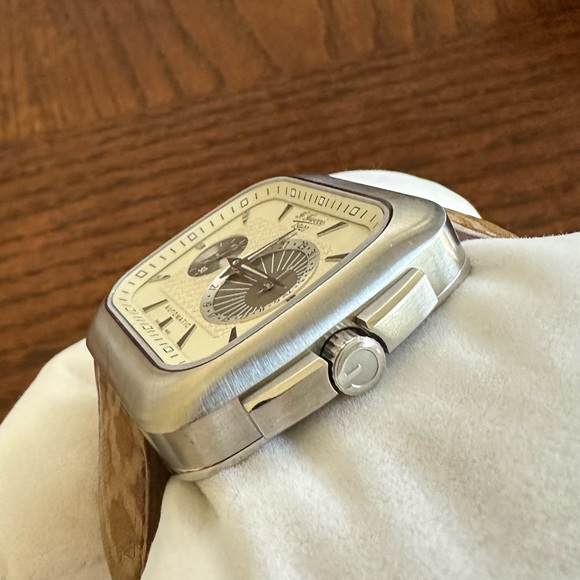 Gucci 90th Anniversary G-Coupe Automatic Watch // Tan YA131307 - Picture 4 of 9